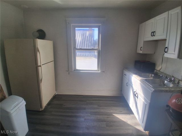 3306 W 52nd Street W, Cleveland, OH 44102