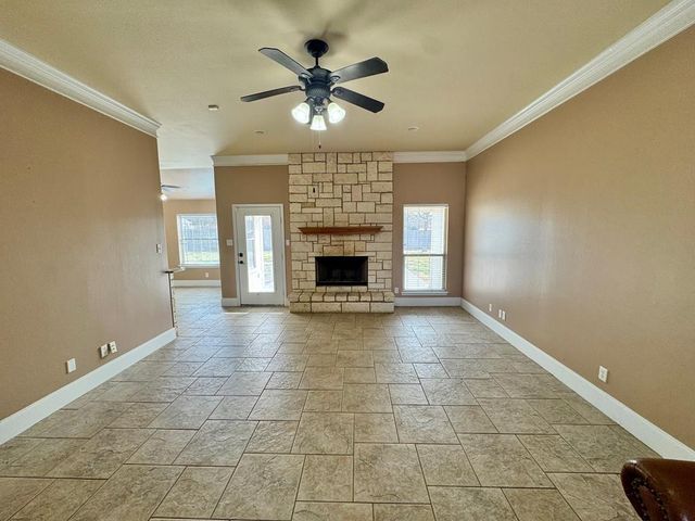1447 Crossings Court, San Angelo, TX 76904
