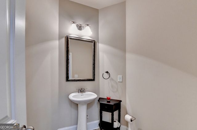 1870 Apollo Drive, Suwanee, GA 30024