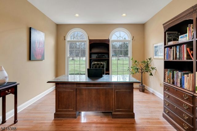 15 Spring Lake Dr, Chester Twp., NJ 07931