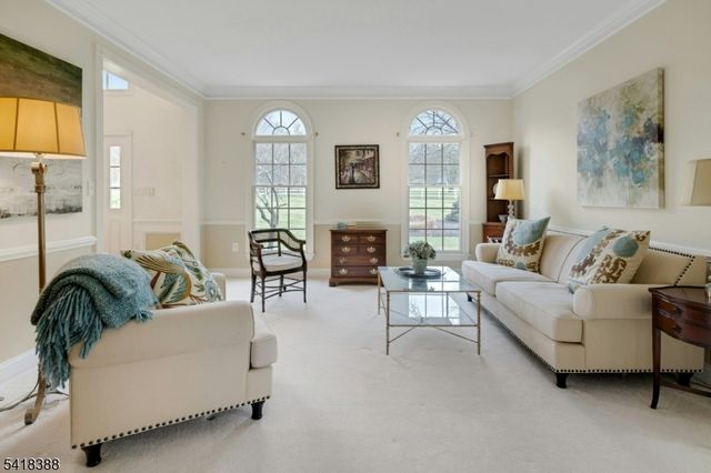 15 Spring Lake Dr, Chester Twp., NJ 07931