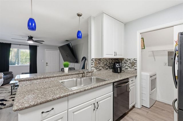 10265 GANDY BOULEVARD N 1415, St Petersburg, FL 33702