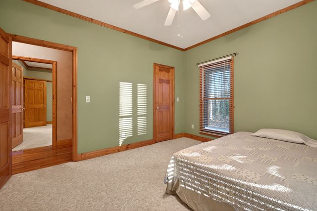 1011 Low Gap Rd, Sparta, TN 38583