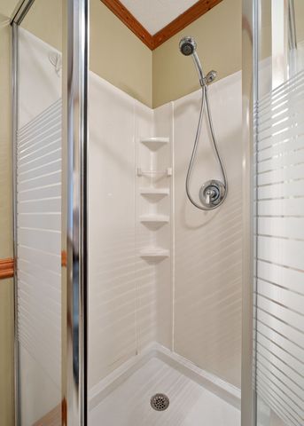 1011 Low Gap Rd, Sparta, TN 38583