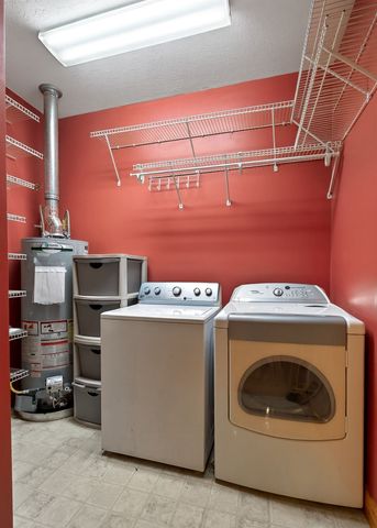 1011 Low Gap Rd, Sparta, TN 38583