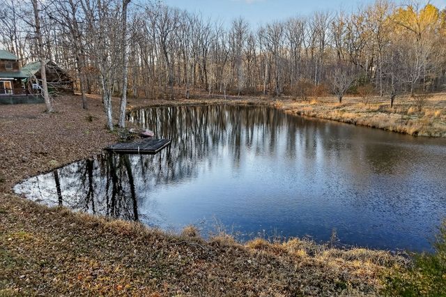 1011 Low Gap Rd, Sparta, TN 38583