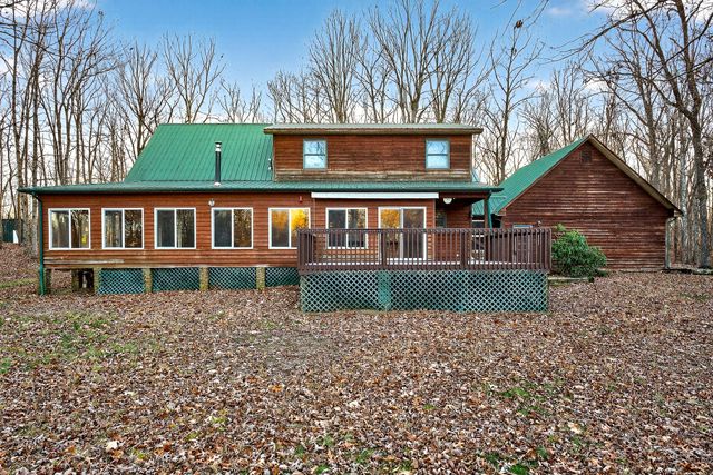 1011 Low Gap Rd, Sparta, TN 38583