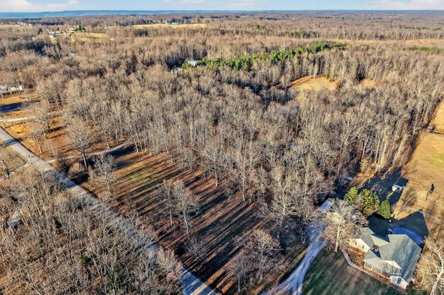 1011 Low Gap Rd, Sparta, TN 38583