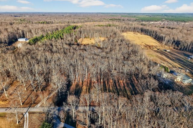 1011 Low Gap Rd, Sparta, TN 38583