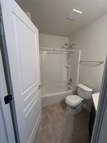 44681 Ellery Lane, Novi, MI 48377