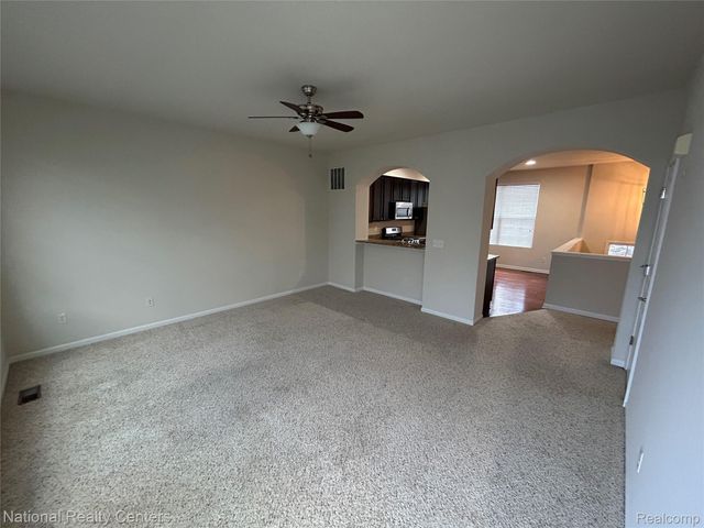 44681 Ellery Lane, Novi, MI 48377