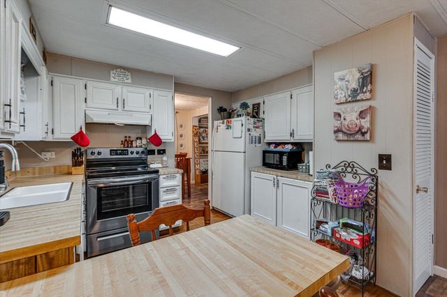 8463 Highway 41, Jasper, TN 37347