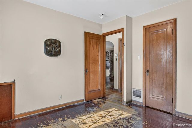 20930 Redmond Avenue, Eastpointe, MI 48021