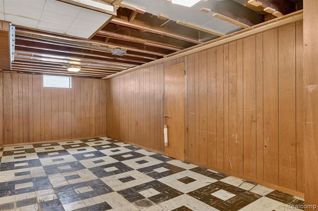 20930 Redmond Avenue, Eastpointe, MI 48021