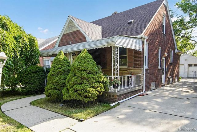 20930 Redmond Avenue, Eastpointe, MI 48021