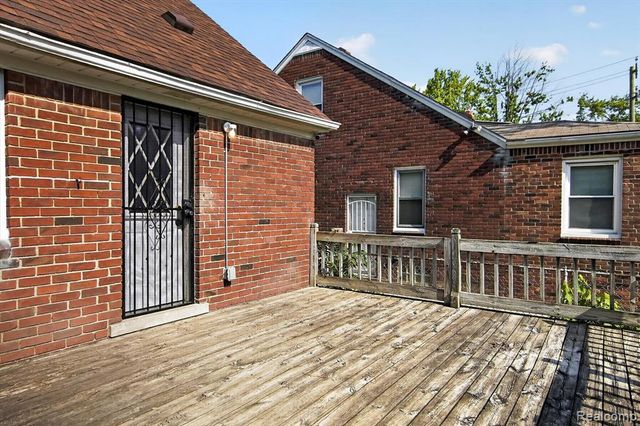 20930 Redmond Avenue, Eastpointe, MI 48021