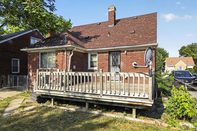 20930 Redmond Avenue, Eastpointe, MI 48021