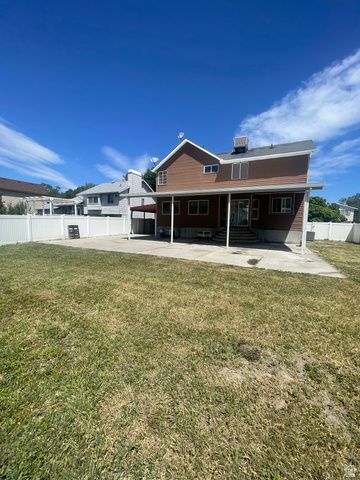1895 W SIR TIMOTHY AVE, Salt Lake City, UT 84116