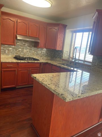 1895 W SIR TIMOTHY AVE, Salt Lake City, UT 84116