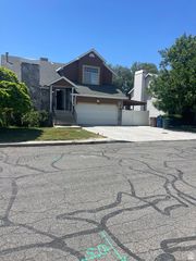 1895 W SIR TIMOTHY AVE, Salt Lake City, UT 84116