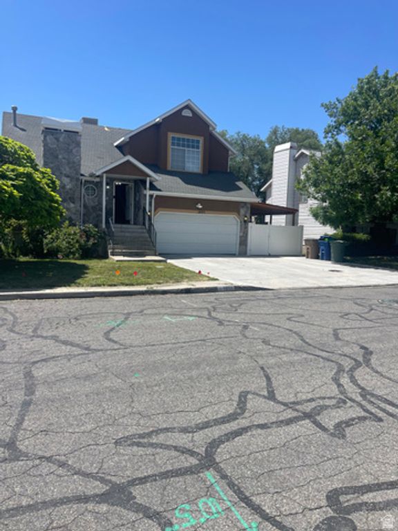 1895 W SIR TIMOTHY AVE, Salt Lake City, UT 84116