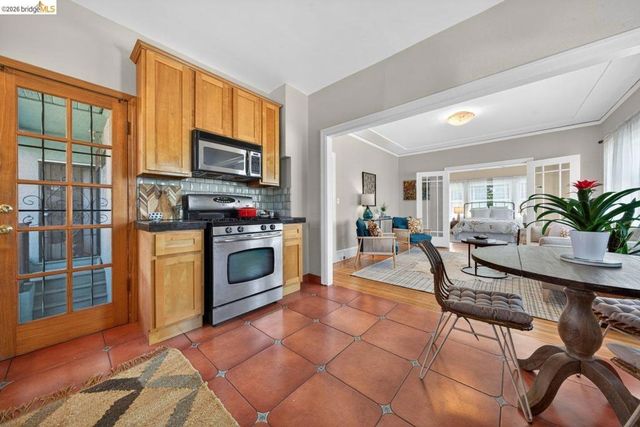 594 55Th St, Oakland, CA 94609