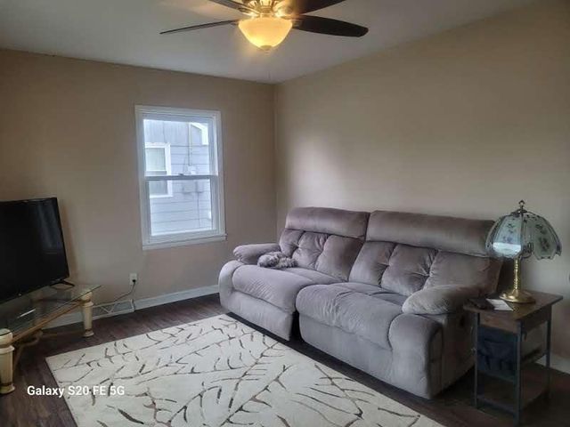 617 20th Street N, Moorhead, MN 56560