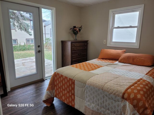 617 20th Street N, Moorhead, MN 56560