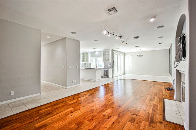 3137 Beach View Court, Las Vegas, NV 89117