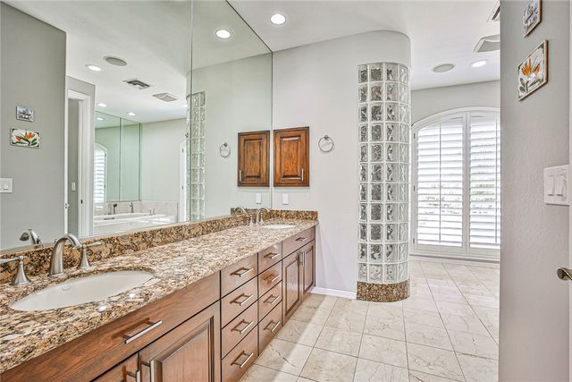 3137 Beach View Court, Las Vegas, NV 89117