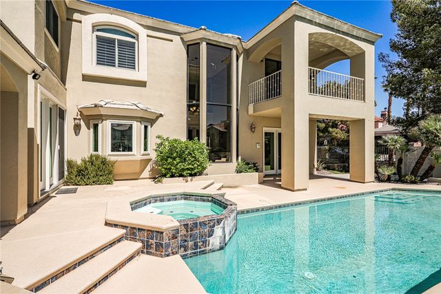 3137 Beach View Court, Las Vegas, NV 89117