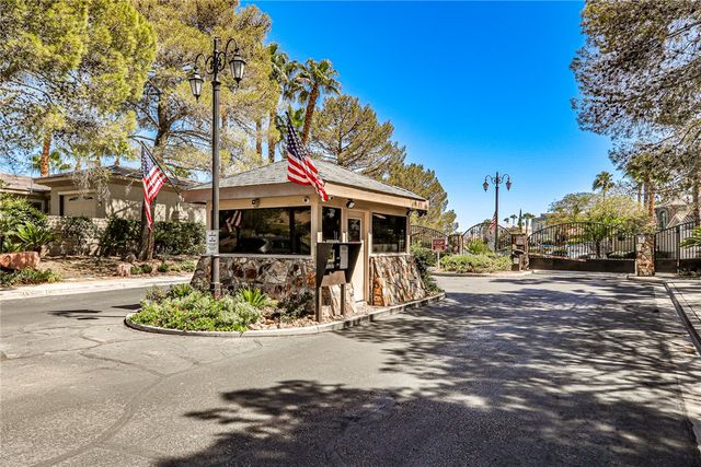 3137 Beach View Court, Las Vegas, NV 89117