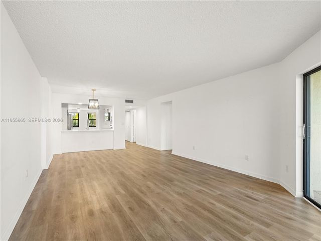 7547 Fairfax Dr 210, Tamarac, FL 33321