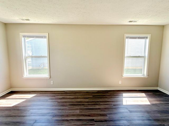 1611 Ashley Drive, Lebanon, IN 46052