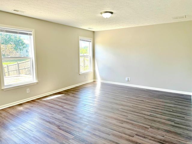 1611 Ashley Drive, Lebanon, IN 46052