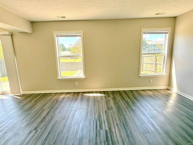 1611 Ashley Drive, Lebanon, IN 46052