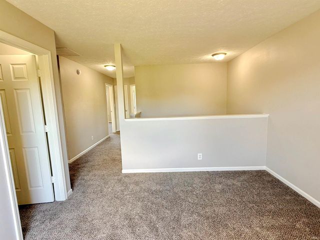 1611 Ashley Drive, Lebanon, IN 46052