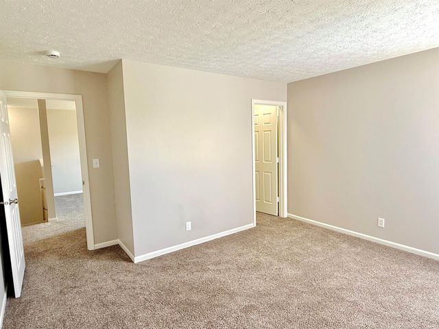 1611 Ashley Drive, Lebanon, IN 46052