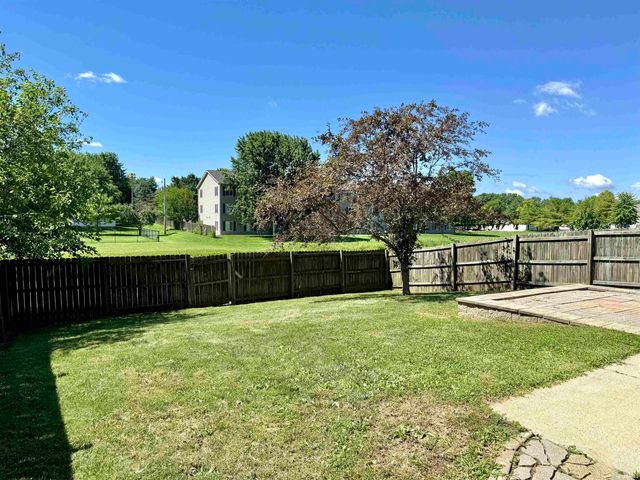 1611 Ashley Drive, Lebanon, IN 46052