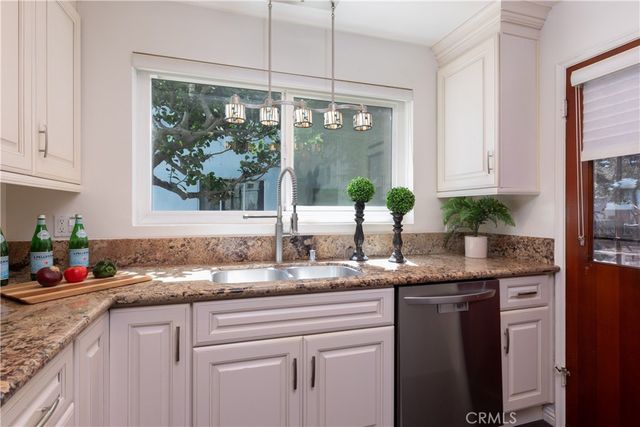 1014 E Carson St 7, Long Beach, CA 90807