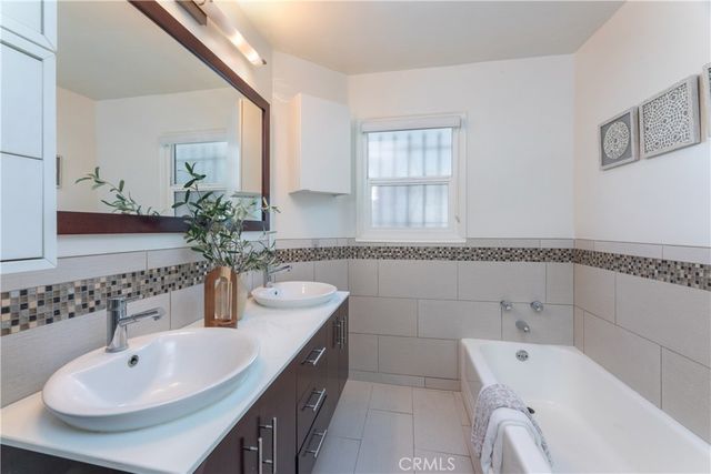 1014 E Carson St 7, Long Beach, CA 90807