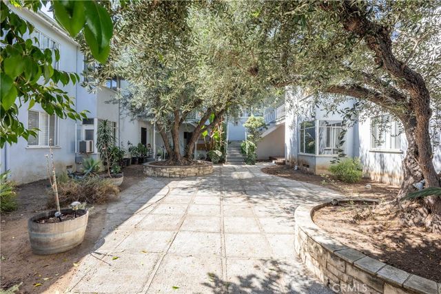 1014 E Carson St 7, Long Beach, CA 90807