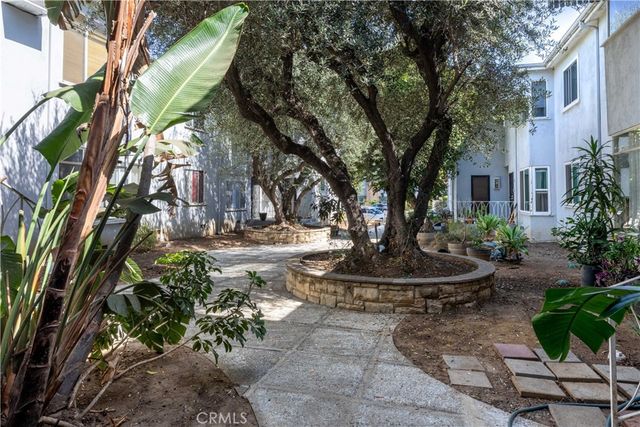 1014 E Carson St 7, Long Beach, CA 90807