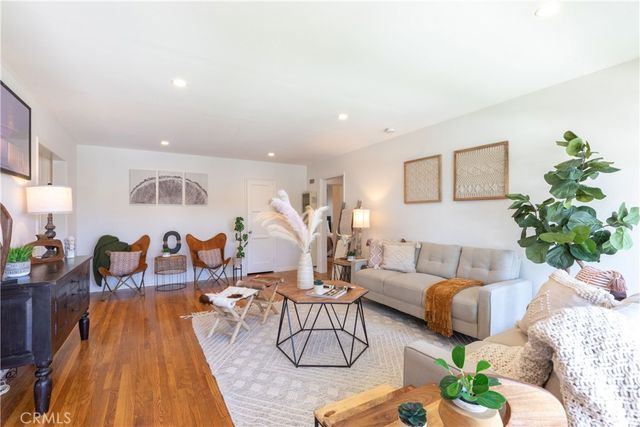 1014 E Carson St 7, Long Beach, CA 90807