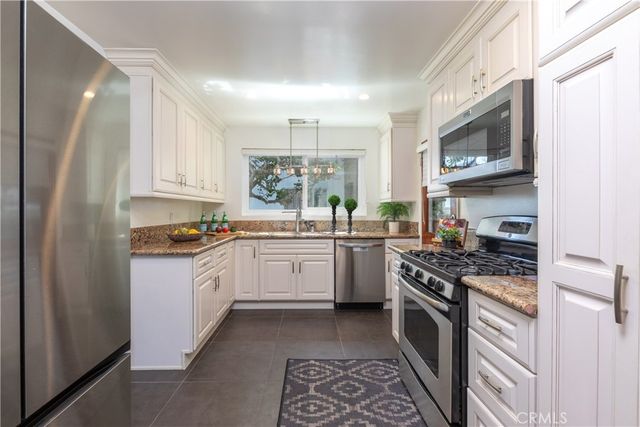 1014 E Carson St 7, Long Beach, CA 90807