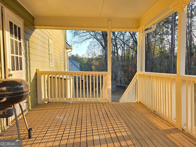 3050 Willowstone Drive, Lizella, GA 31052