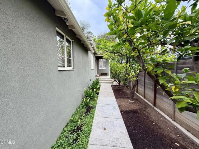 4321 Finley Avenue, Los Angeles, CA 90027