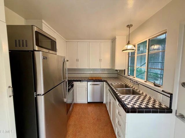 4321 Finley Avenue, Los Angeles, CA 90027