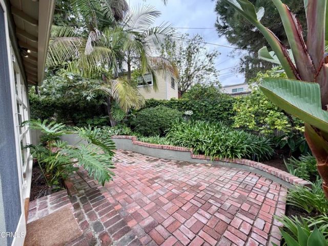 4321 Finley Avenue, Los Angeles, CA 90027