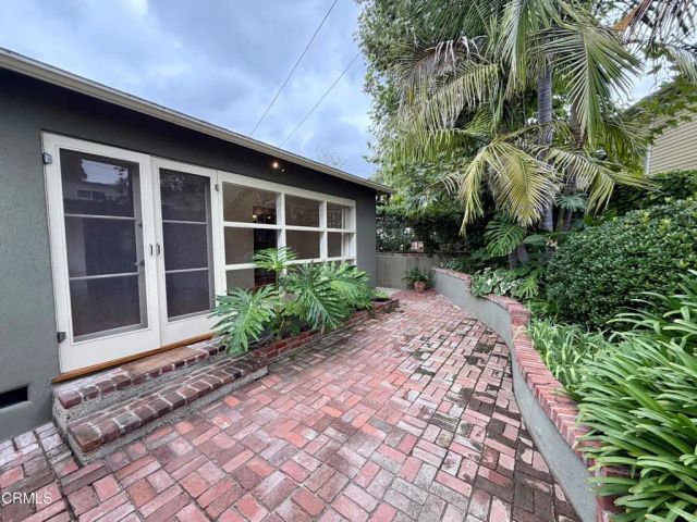 4321 Finley Avenue, Los Angeles, CA 90027